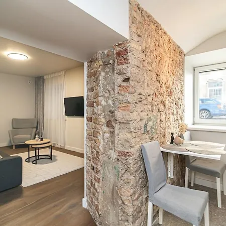 Apartament Cozy Flat In Vilnius Old Town *