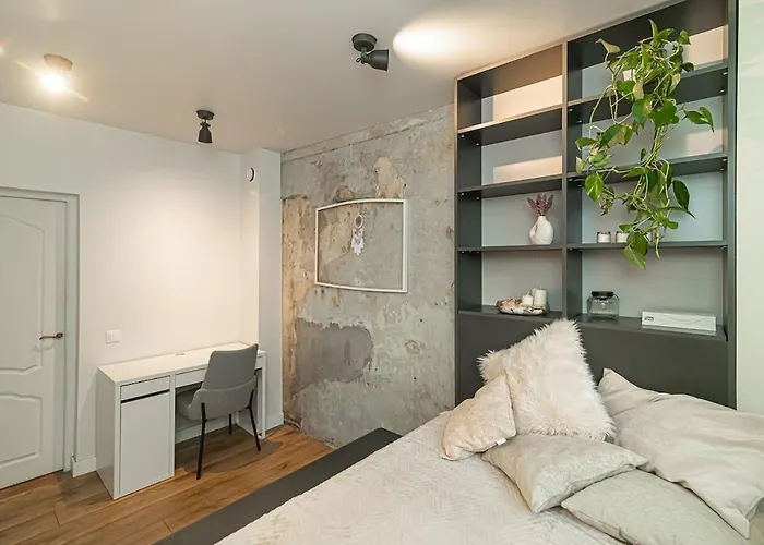 Cozy Flat In Old Town Apartment *